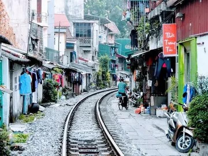 Hotspot Matrix và Thích mê Lào, Campuchia, nhưng chỉ khi đến Việt Nam khách Tây mới được