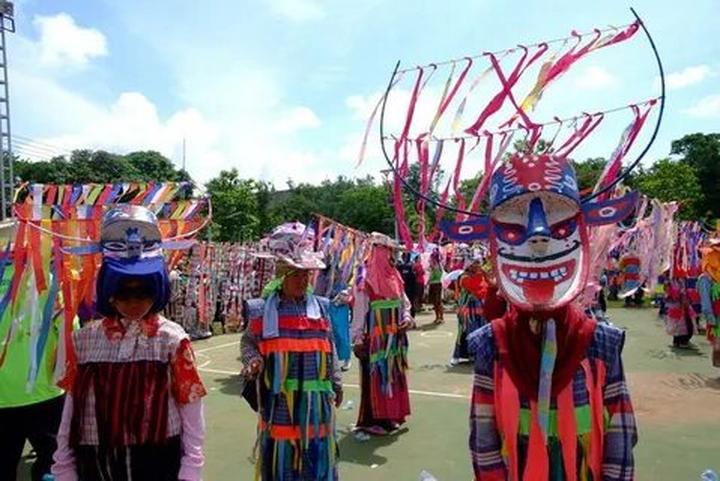 Từ